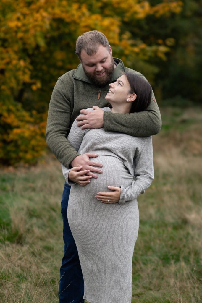 Schwangerschaftsfotografie, Babybauchshooting, Schwangerschaftsshooting, Frankfurt Friedrichsdorf, Bad Homburg, Taunus