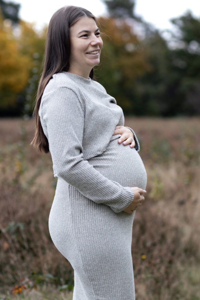 Schwangerschaftsfotografie, Babybauchshooting, Schwangerschaftsshooting, Frankfurt Friedrichsdorf, Bad Homburg, Taunus